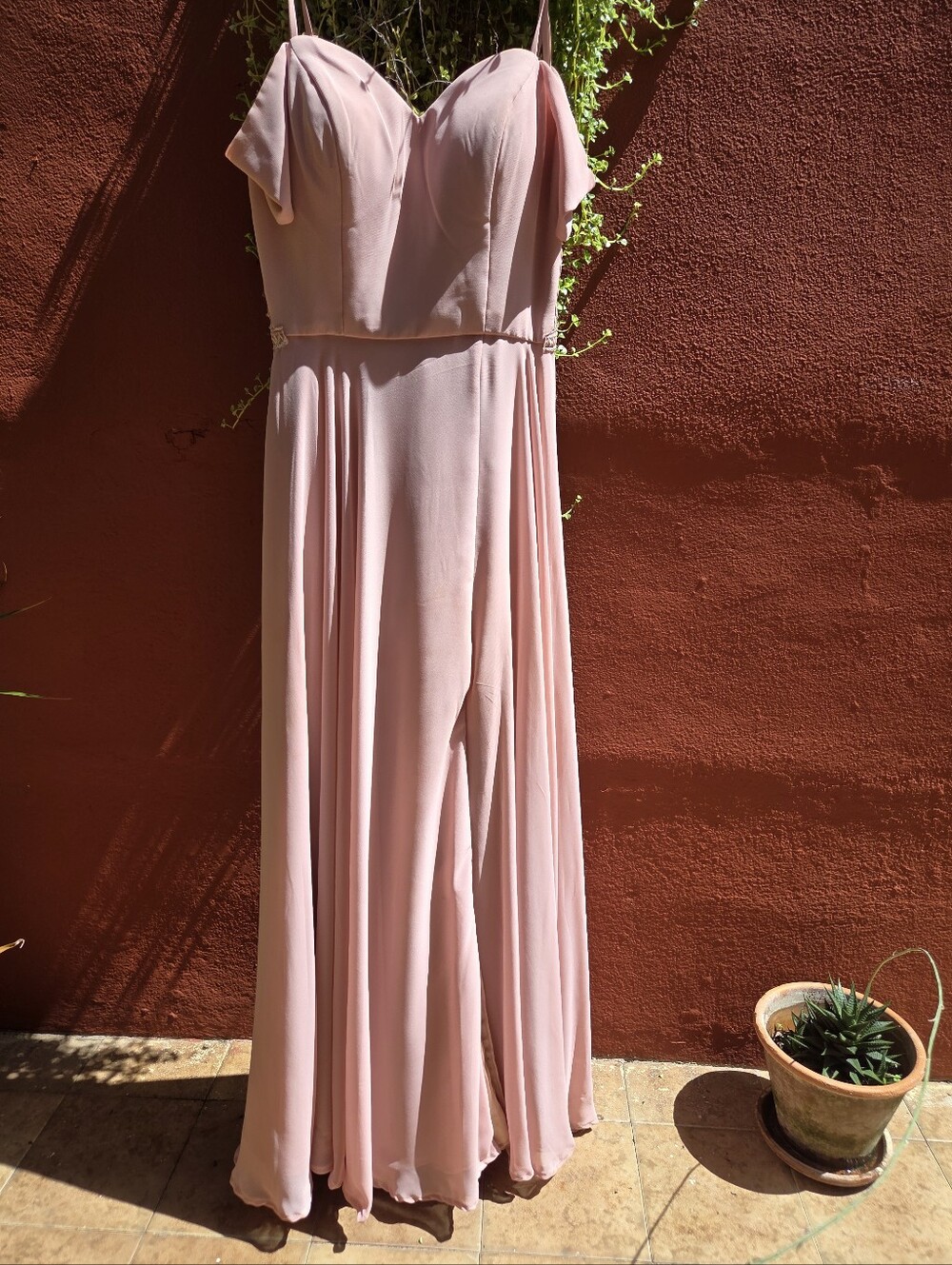 Elegant Blush Pink Off-Shoulder Flowing Maxi Dress